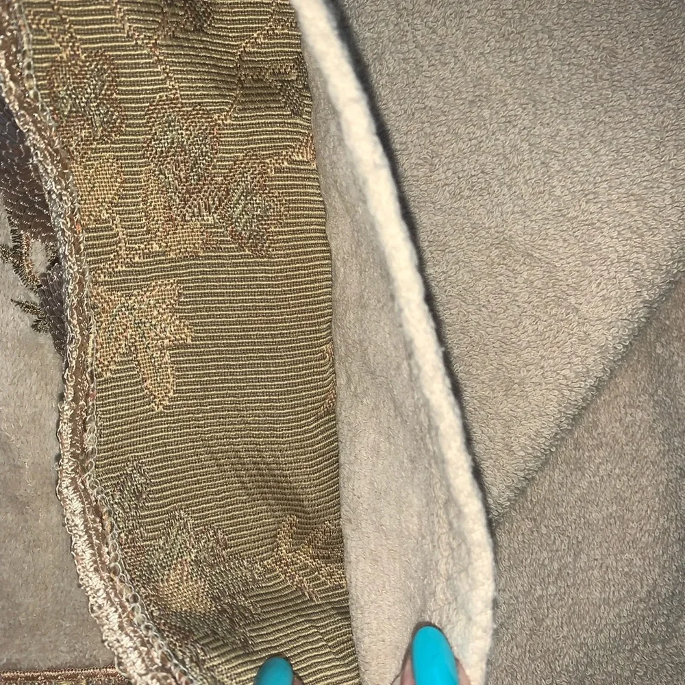 Decorated wide bath towel
